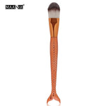 Load image into Gallery viewer, 1Pcs Cute Mermaid Foundation Power Makeup Brush Blending Contour Blush Fish Scale Cosmetic Beauty Make Up Brush Tools Maquiagem
