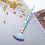 Load image into Gallery viewer, FLD  Professional Makeup Brush Diamond  Face Fan Powder Brush High Quality Makeup Tool Blush Kit
