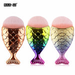 Load image into Gallery viewer, 1Pcs Cute Mermaid Foundation Power Makeup Brush Blending Contour Blush Fish Scale Cosmetic Beauty Make Up Brush Tools Maquiagem
